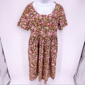Vintage Floral Mumu Summer Dress Size M/L
PTP Aprox 21/22